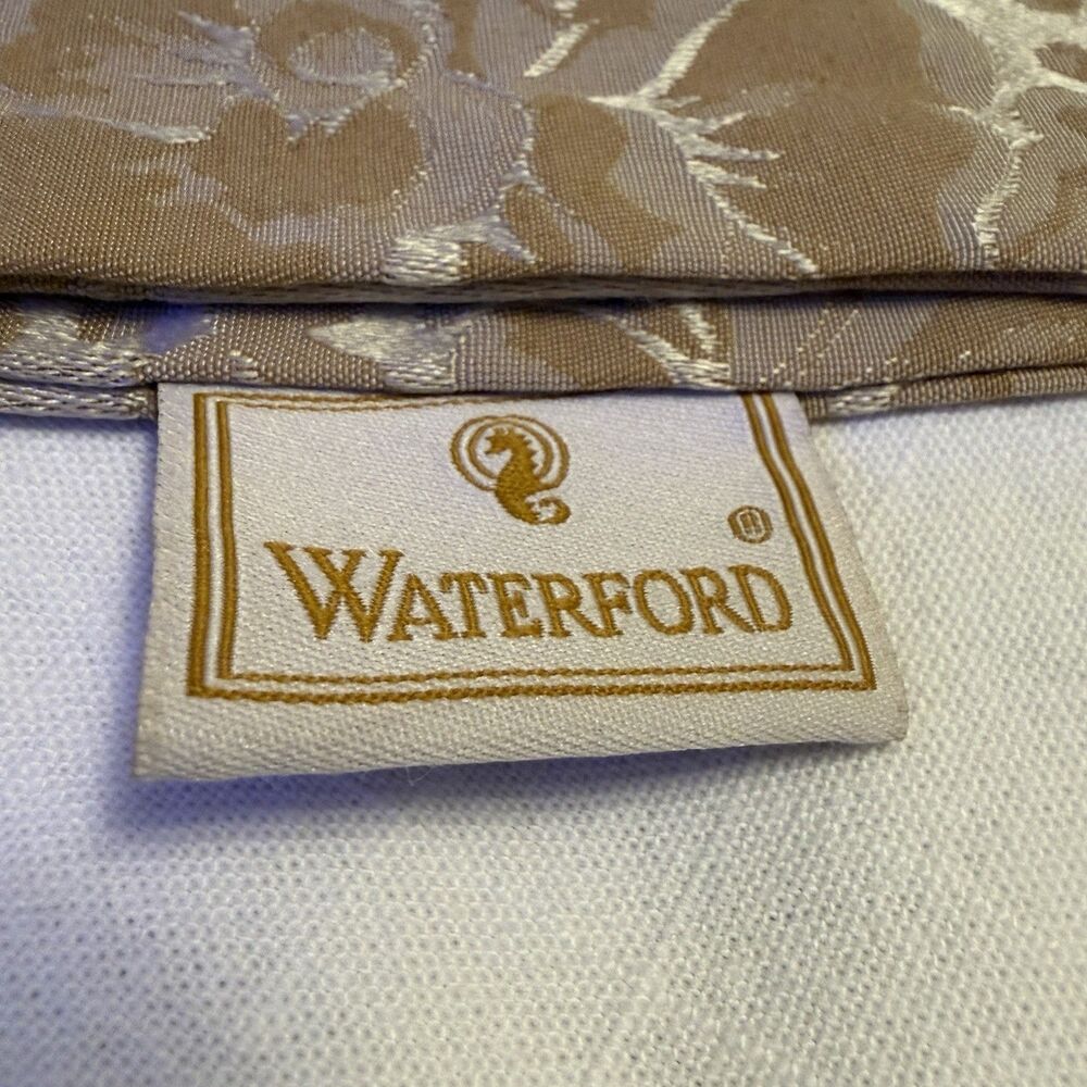 Vintage Waterford Linen Jacquard Table Runner Damask Tassel Cotton Blend 68 x 16 - Picture 5 of 7